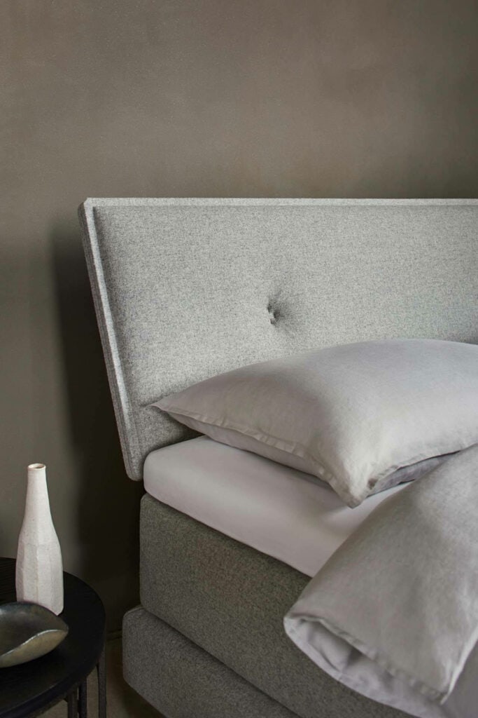 Bico Boxspringbett Susten Detail Kopfteil Schweizerkreuz