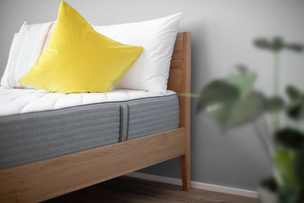 basics by BICO Matratze #04 mit einem Eckausschnitt H1051